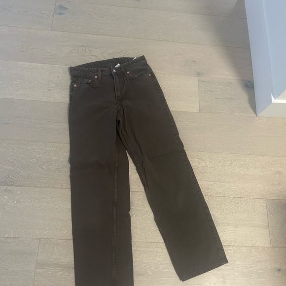 cute brown jeans from H&M - Picture 4 of 5